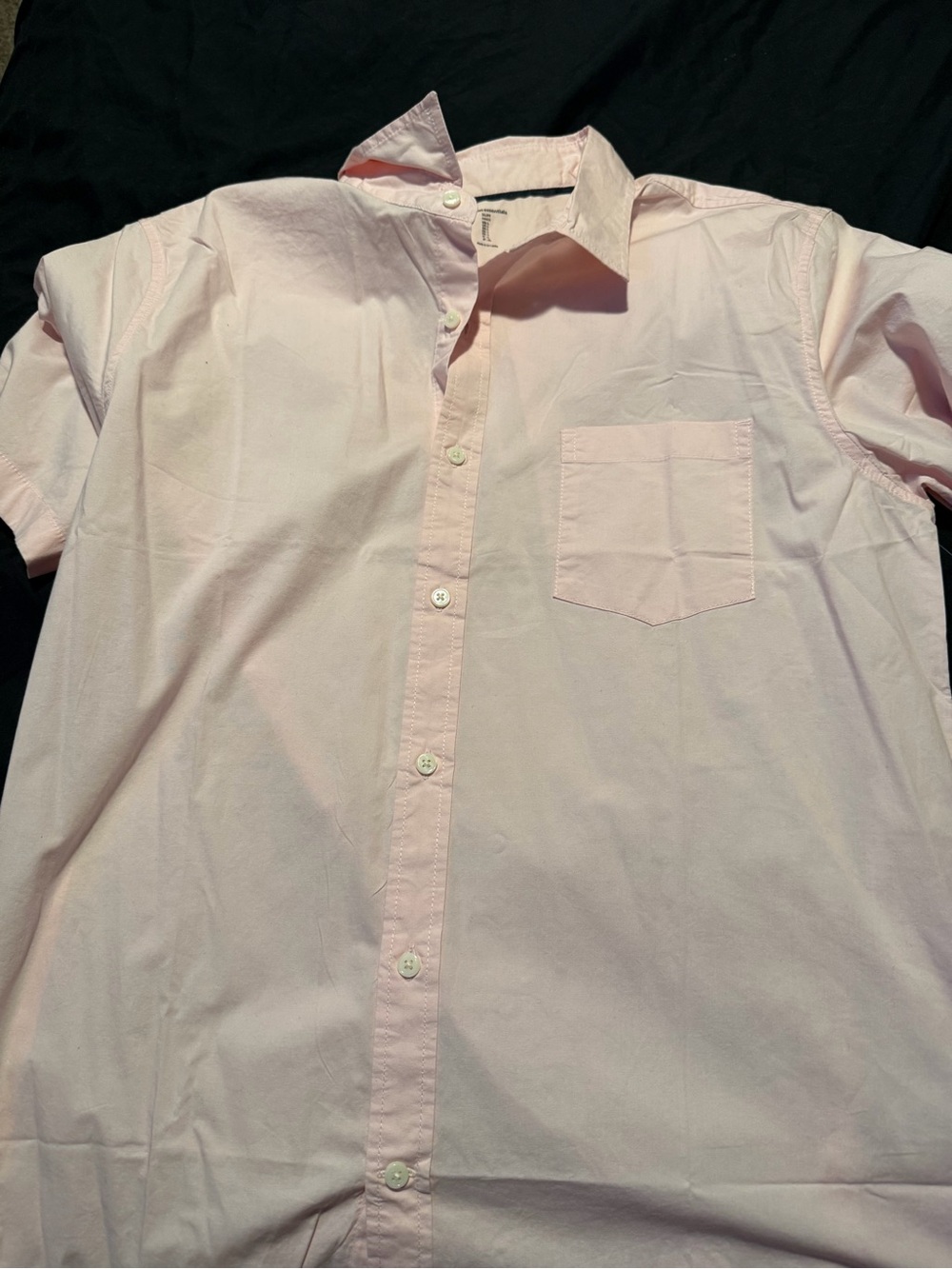 Amazon Essentials Men's Light Pink Short Sleeve Button-Down Shirt